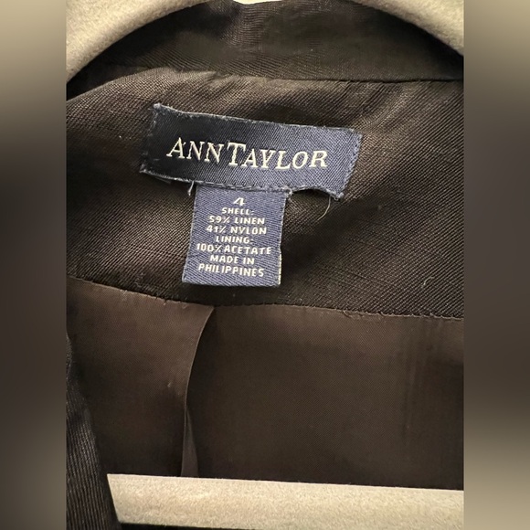 Ann Taylor Linen suit 4 - Picture 2 of 8